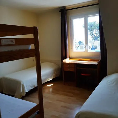 Hotel Des Pins Sarl